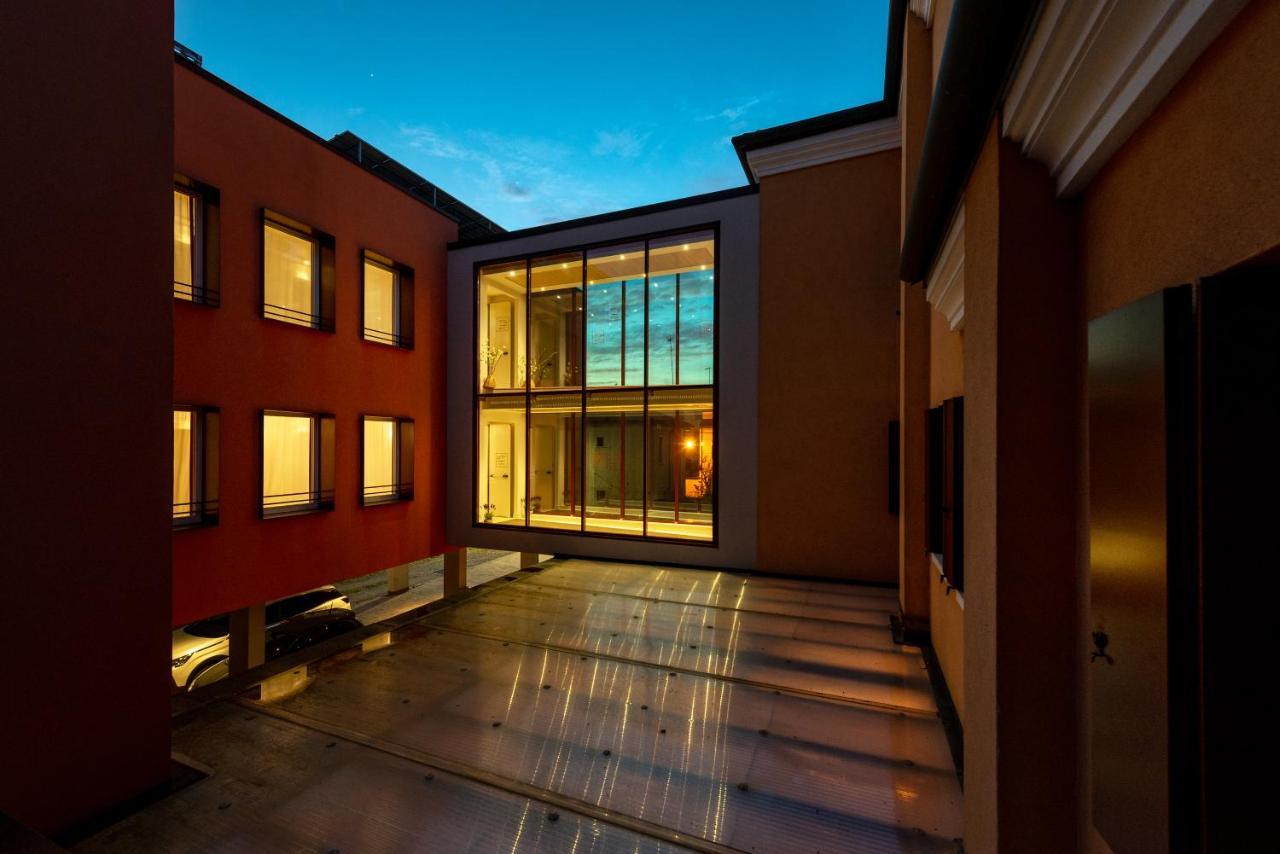 Unahotels Eco Hotel Villa Costanza Venezia Mestre Exterior foto